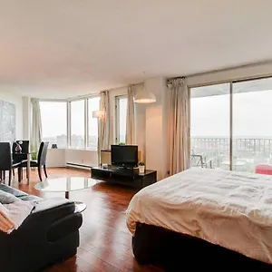  Apartment Beautiful With View Of The City!