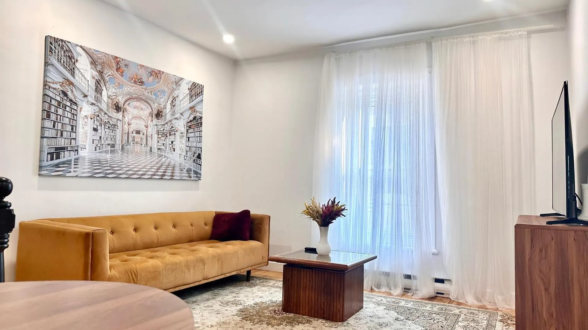 Oasis Apartment Montreal Canada